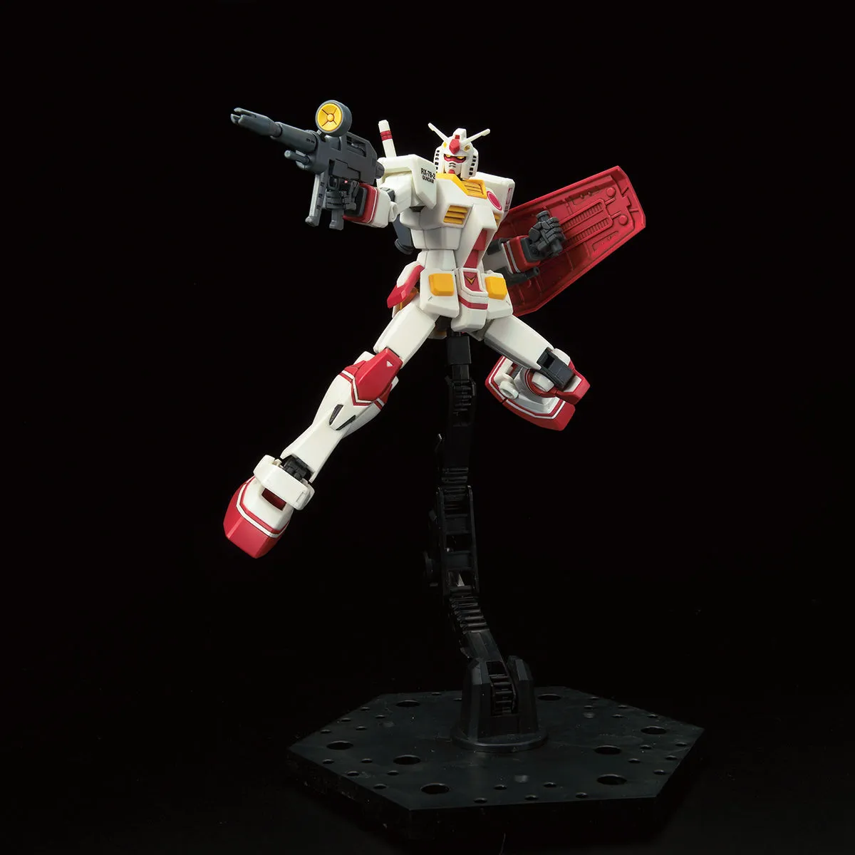 Gundam 1/144 HGUC RX-78-2 Gundam (PR Ambassador of the Japan Pavilion Expo 2020 Dubai) Model Kit Exclusive