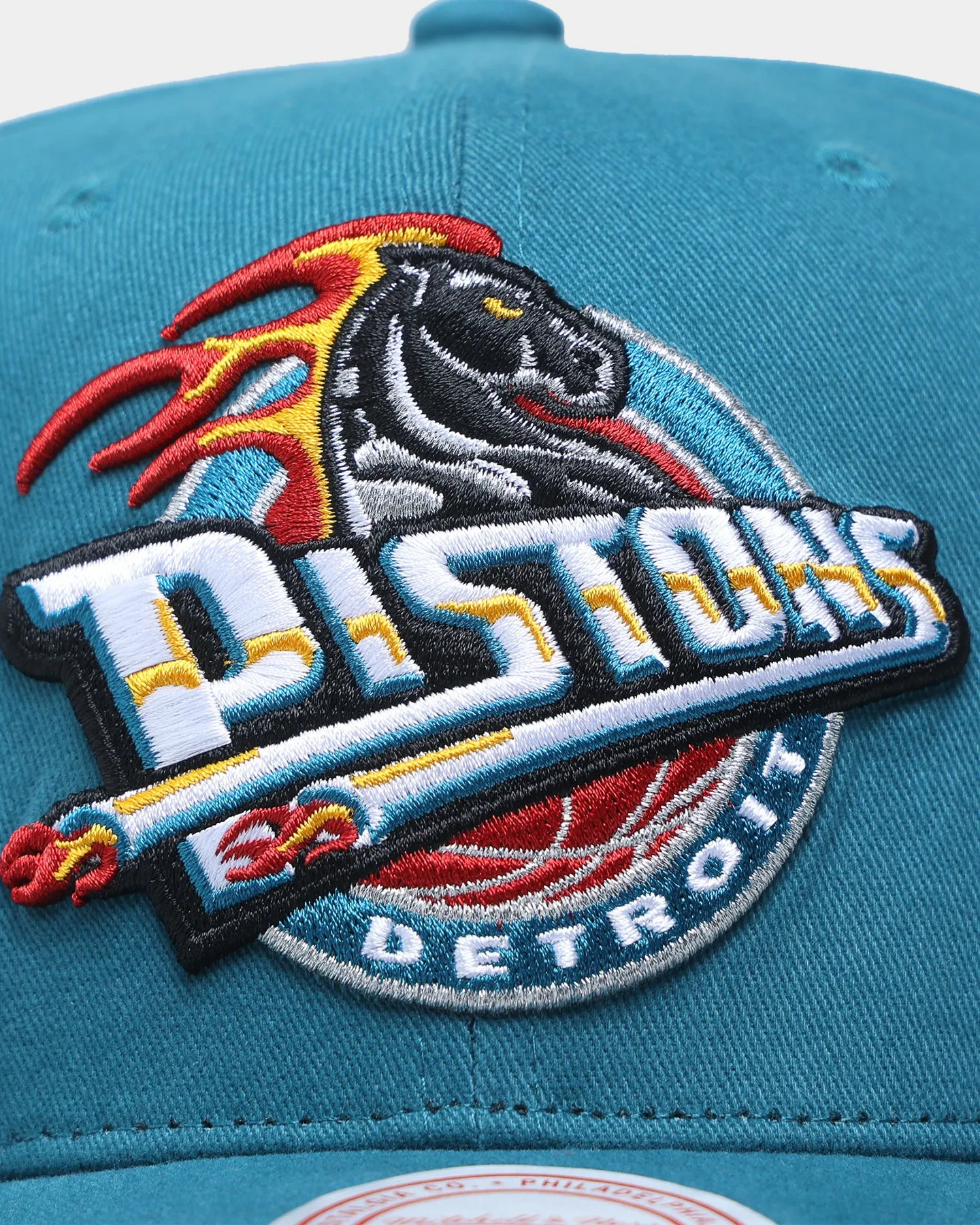 Mitchell & Ness Detroit Pistons 'Easy Win' Pro Crown Snapback Original Team Colours