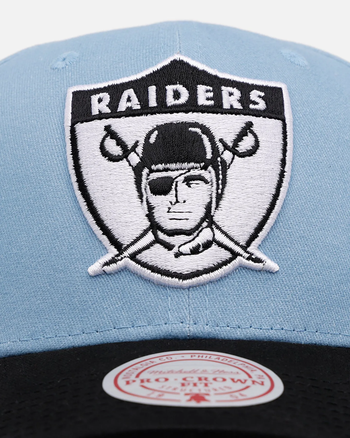 Mitchell & Ness Las Vegas Raiders 'Vapor Blue' 1998 Champion Pro Crown Snapback Blue