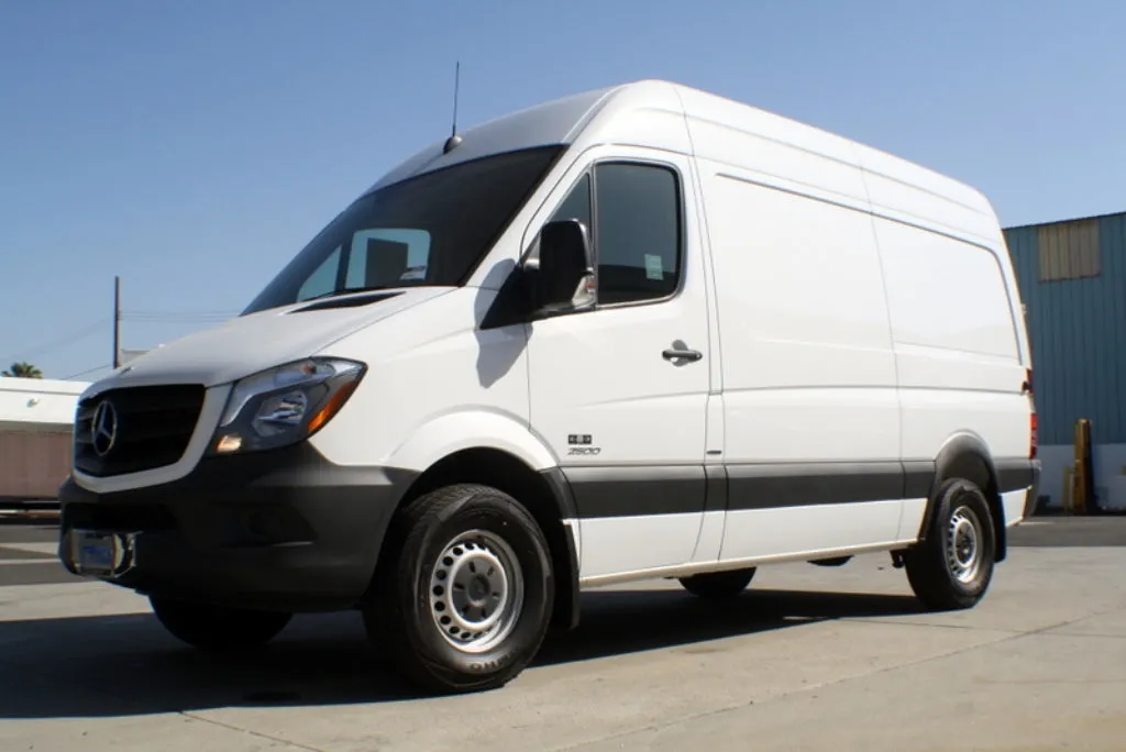 Signature Series Sprinter Van 144